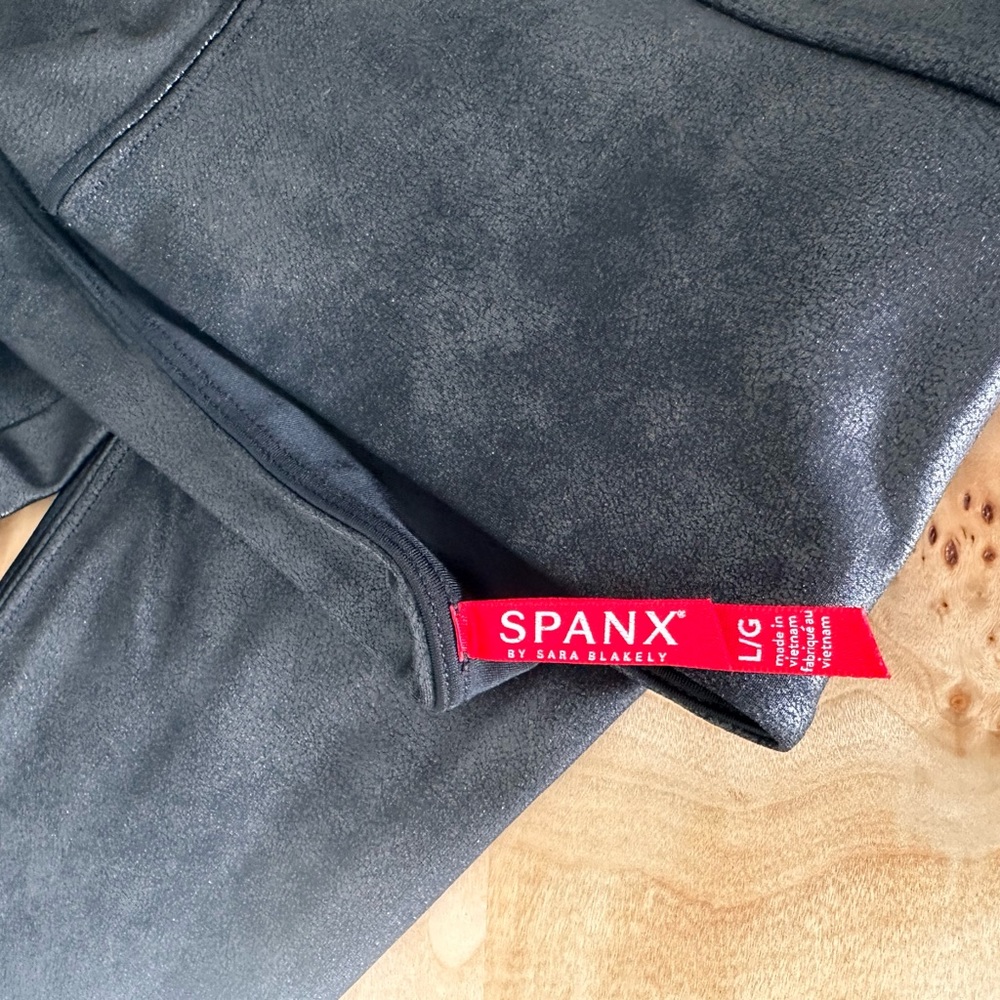 Spanx black faux leather leggings sz Large